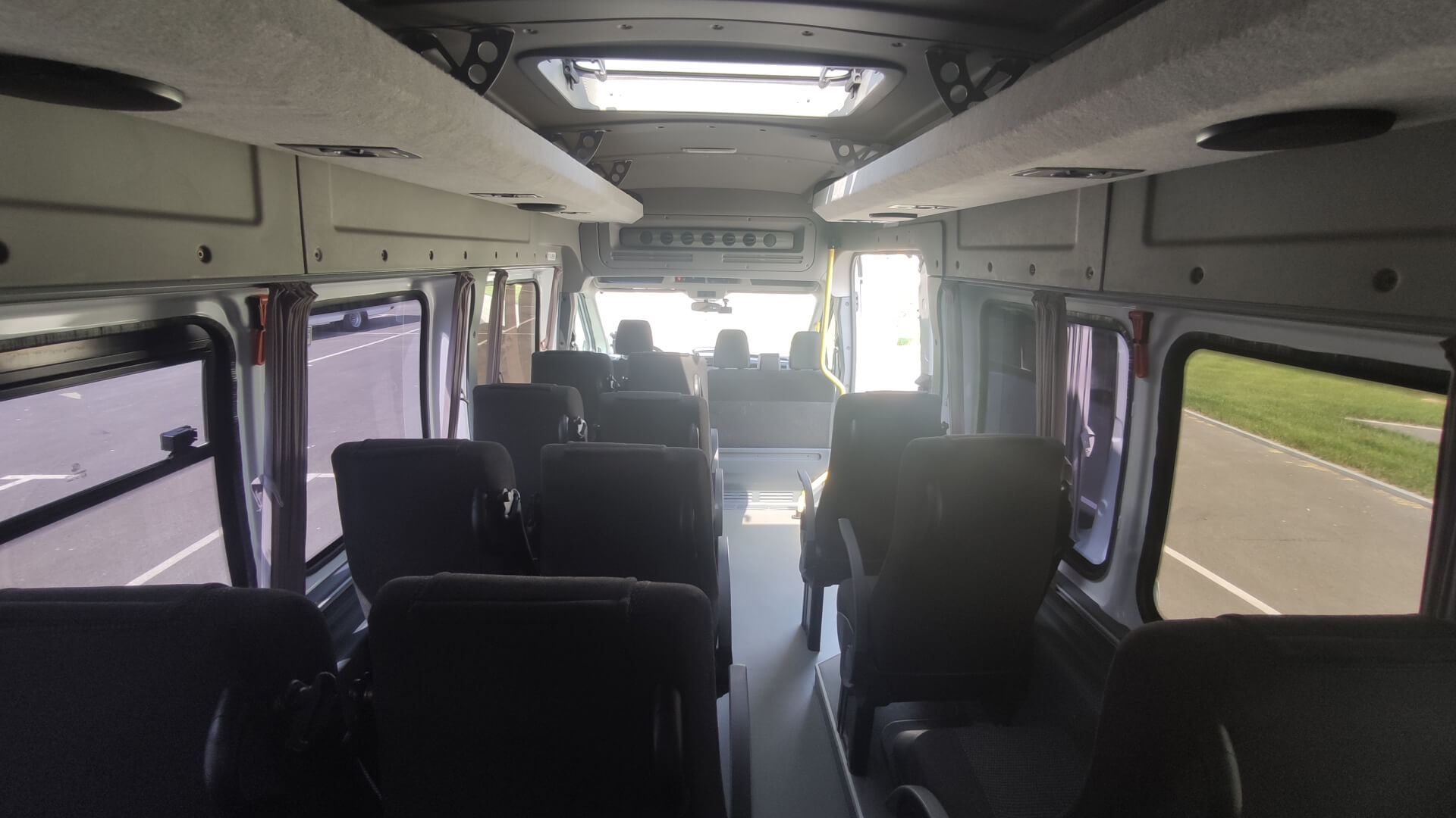 Ford Transit на 19 посадочных мест